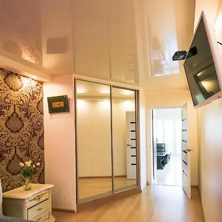 Apartment 2к на бульварі лесі українки, поруч з метро печерська. *