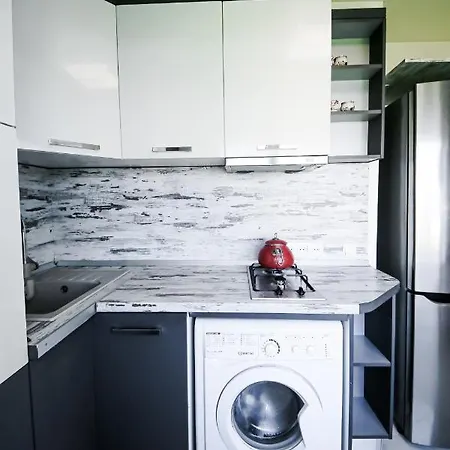 2к на бульварі лесі українки, поруч з метро печерська. Apartment Kyiv